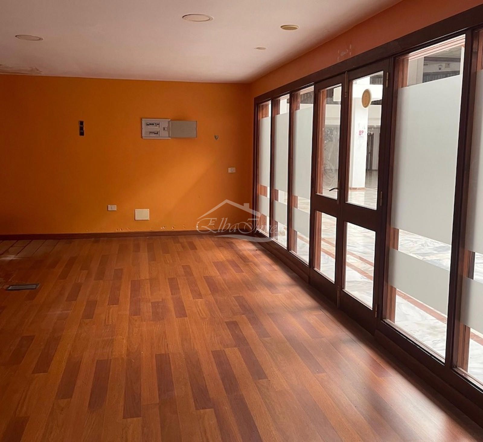 Office for sale in Adeje