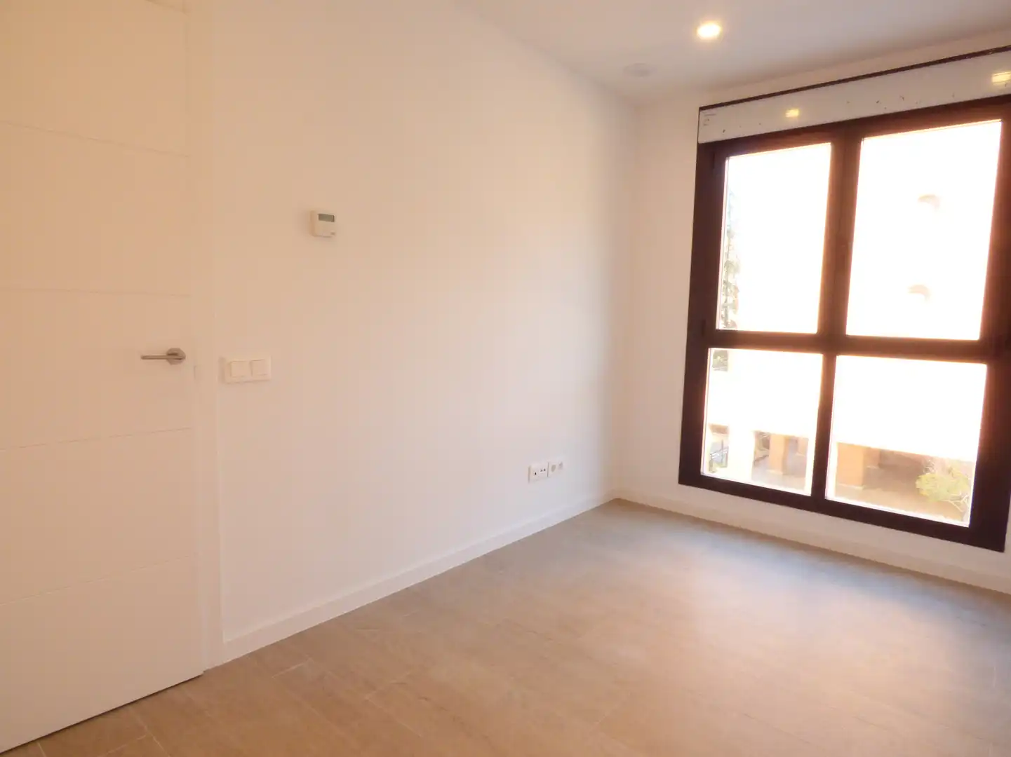 Bedroom of Flat for rent in Madrid  with Air Conditioner, Heating and Private garden