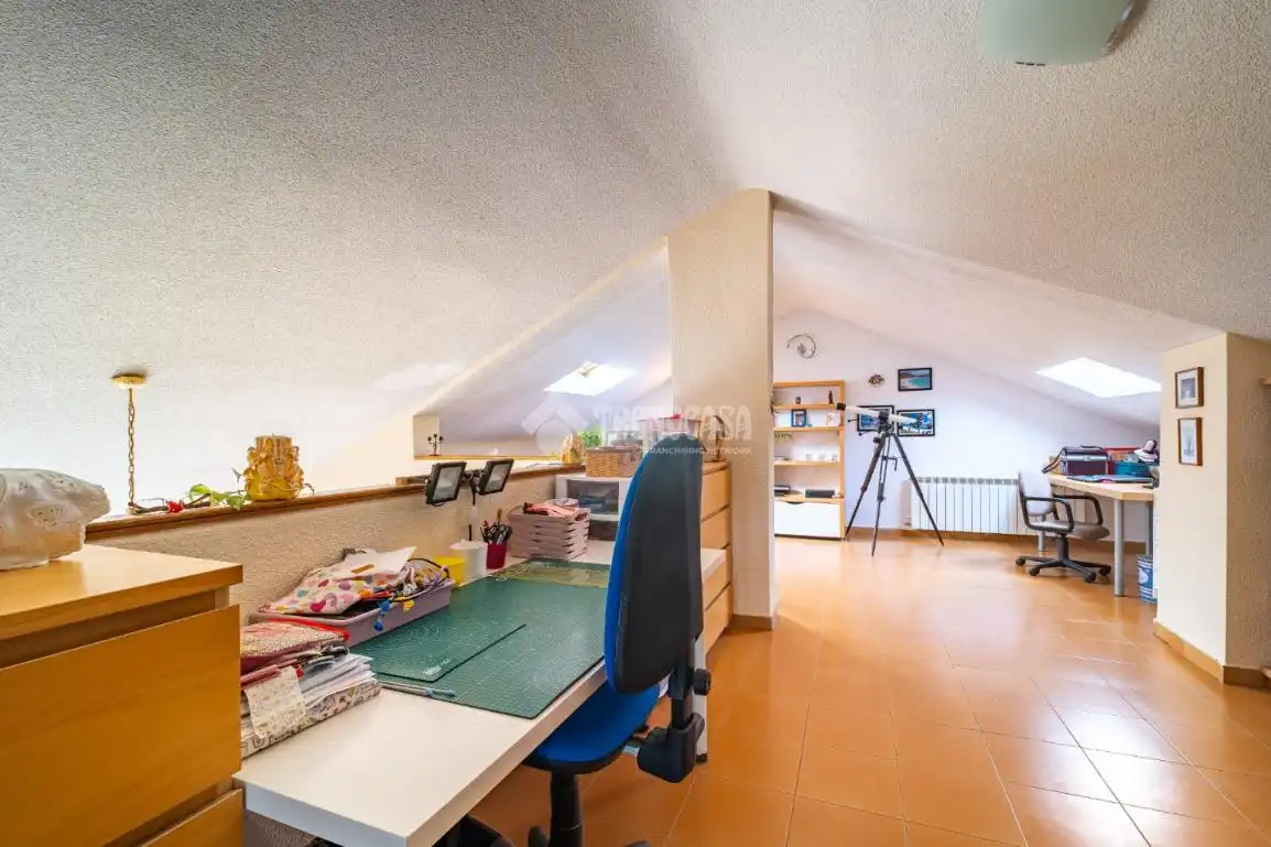Casa bifamiliare con giardino in vendita a  Urbanizaciones, imagen 36