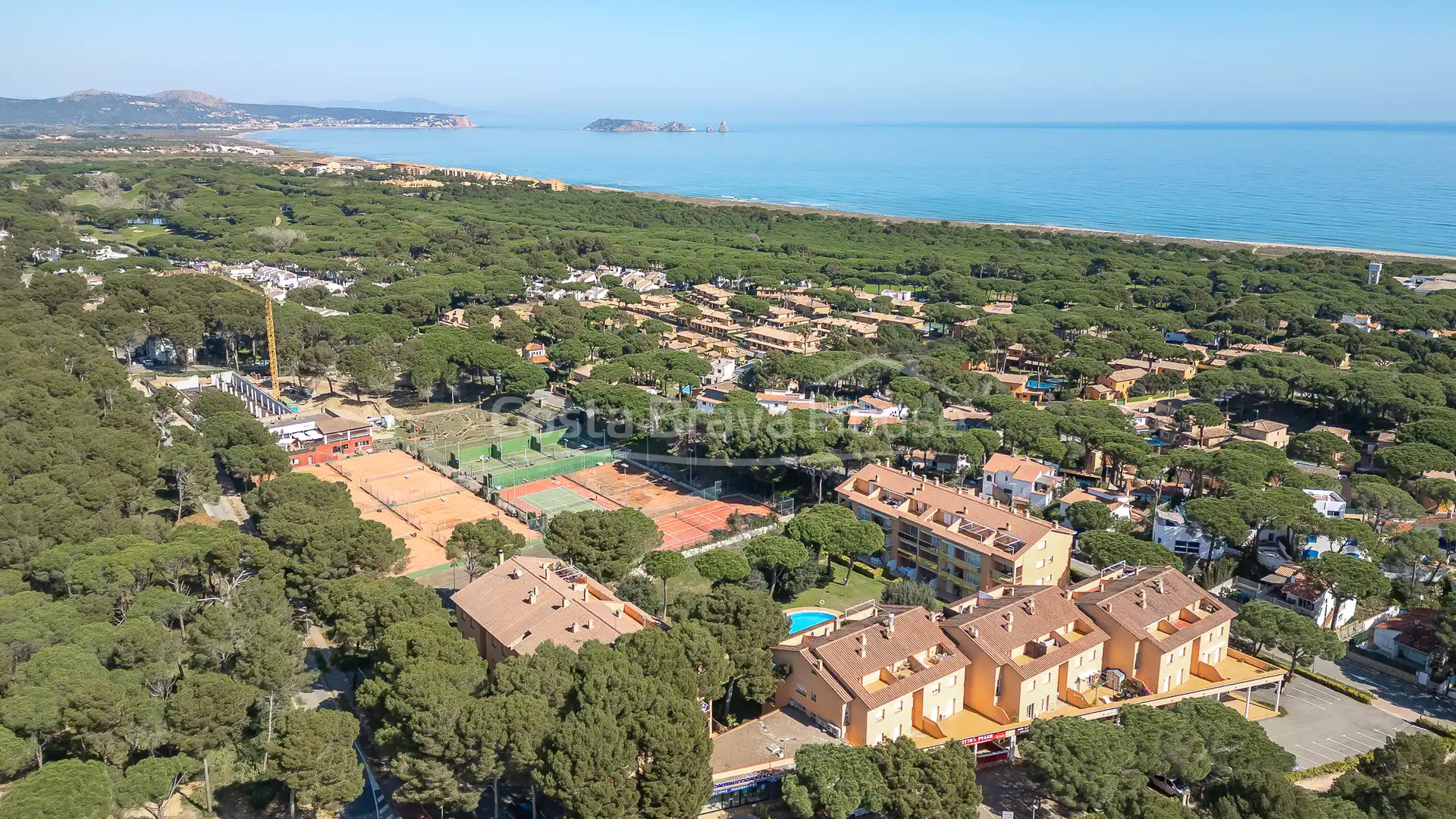 Vista exterior de Apartamento en venta en Pals con Terraza, Piscina y Horno