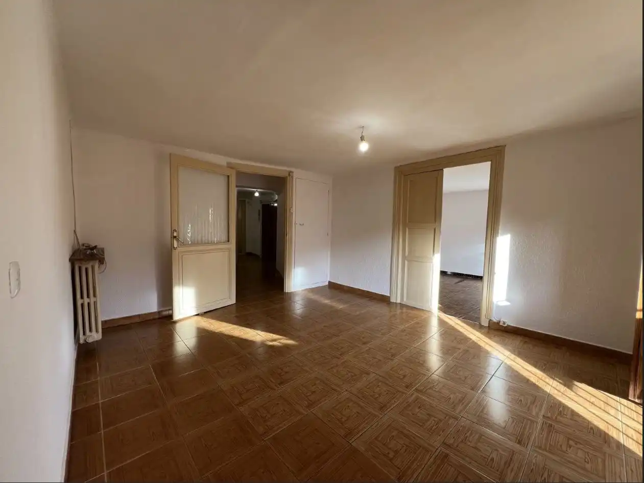 Flat for sale in Jaca