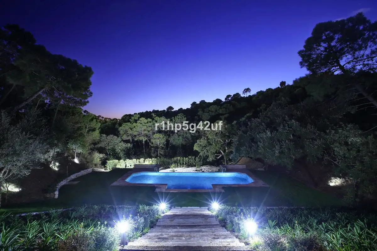 Chalet con piscina en venta en Benahavís pueblo, imagen 11