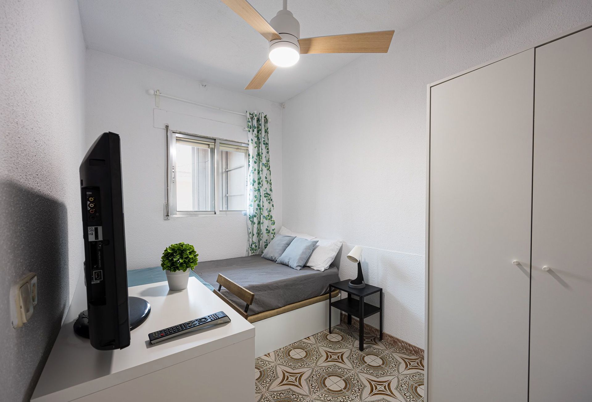 Bedroom of Flat for sale in Alcorcón  with Terrace, Furnished and Balcony