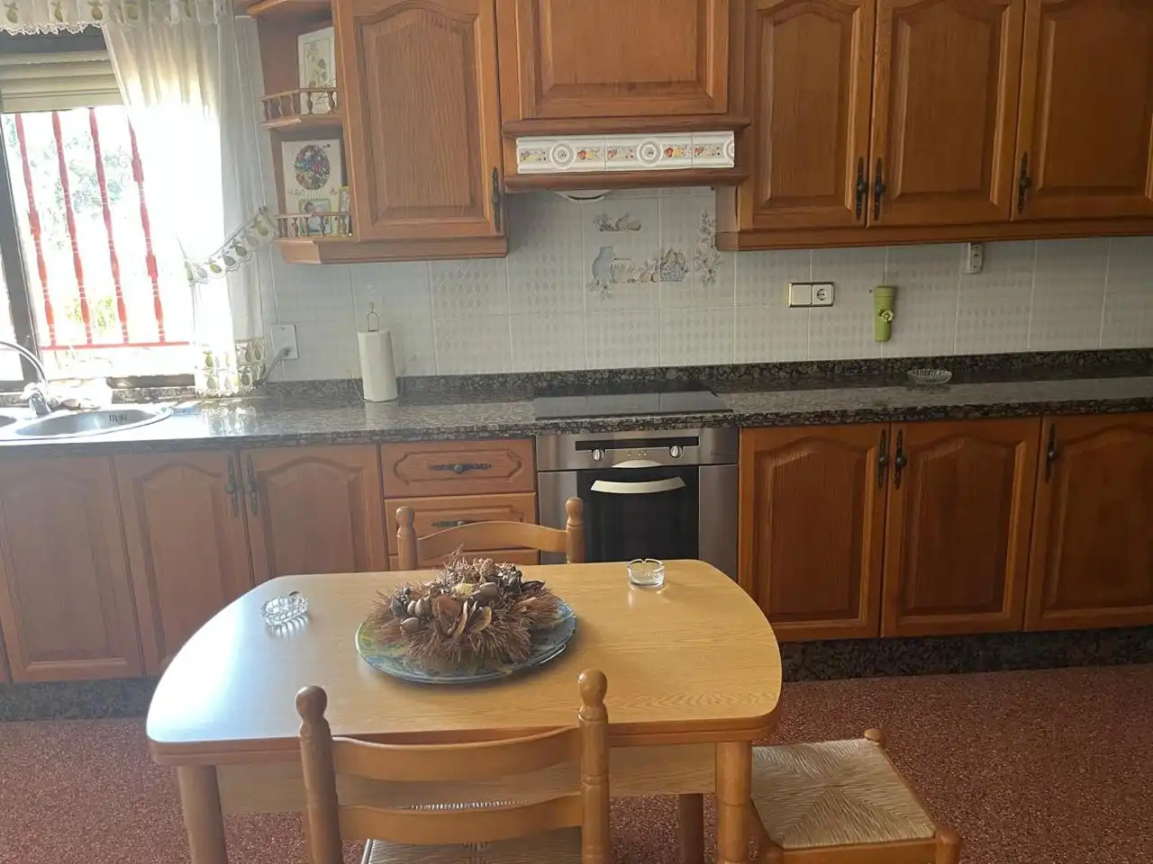 Cocina de Casa o chalet en venta en Alicante / Alacant con Aire acondicionado, Jardín privado y Terraza