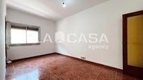 Flat for sale in  Barcelona Capital  with Oven