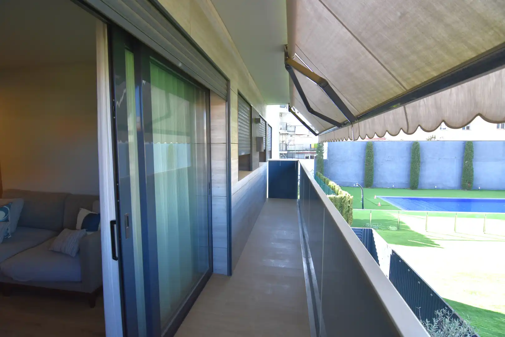 Terrasse von Wohnung zum Verkauf in Pineda de Mar mit Klimaanlage, Heizung und Privatgarten