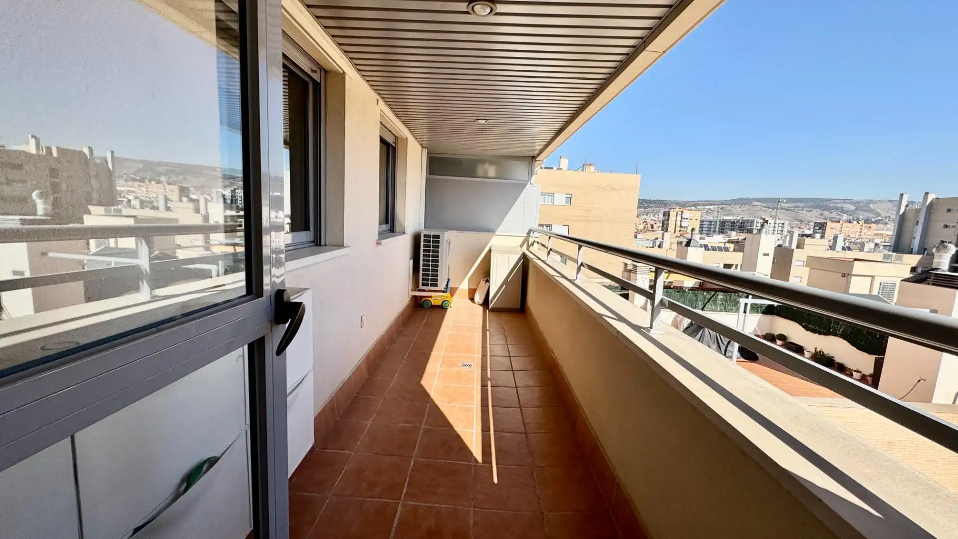 Flat for sale in Avenida Avenida de la Ilustración, 85, Campus de la Salud