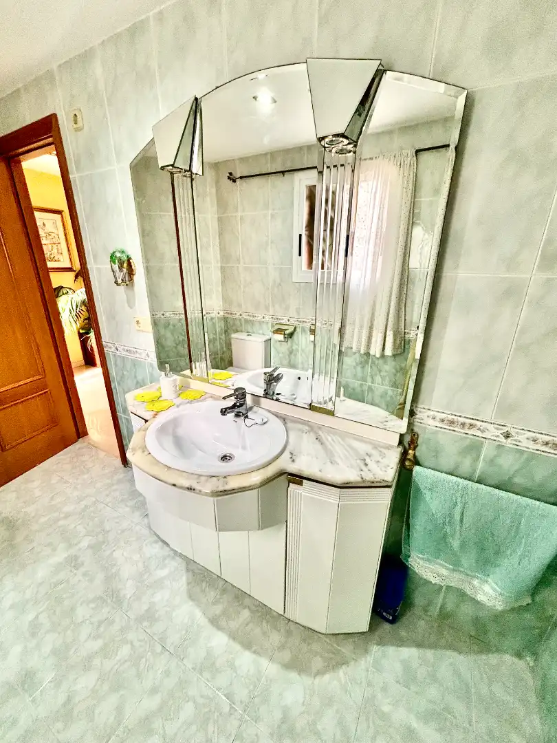 Chalet con terraza en venta en Playa de San Juan - El Cabo de las Huertas, imagen 30