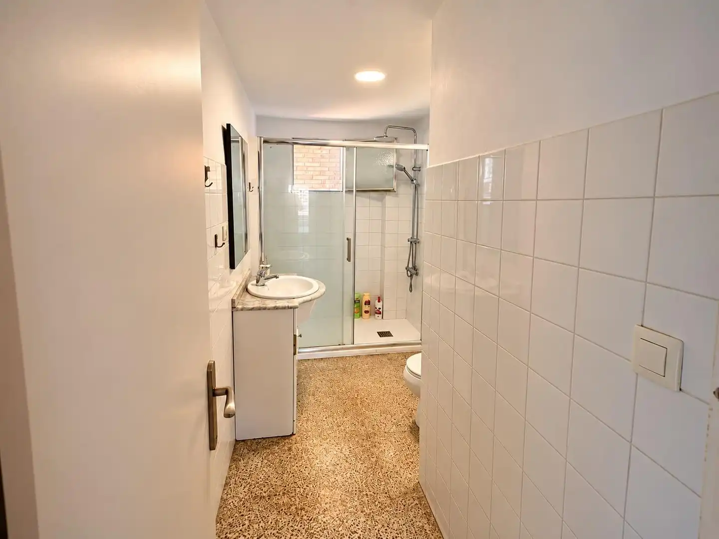 Baño de Piso para compartir en Norte
