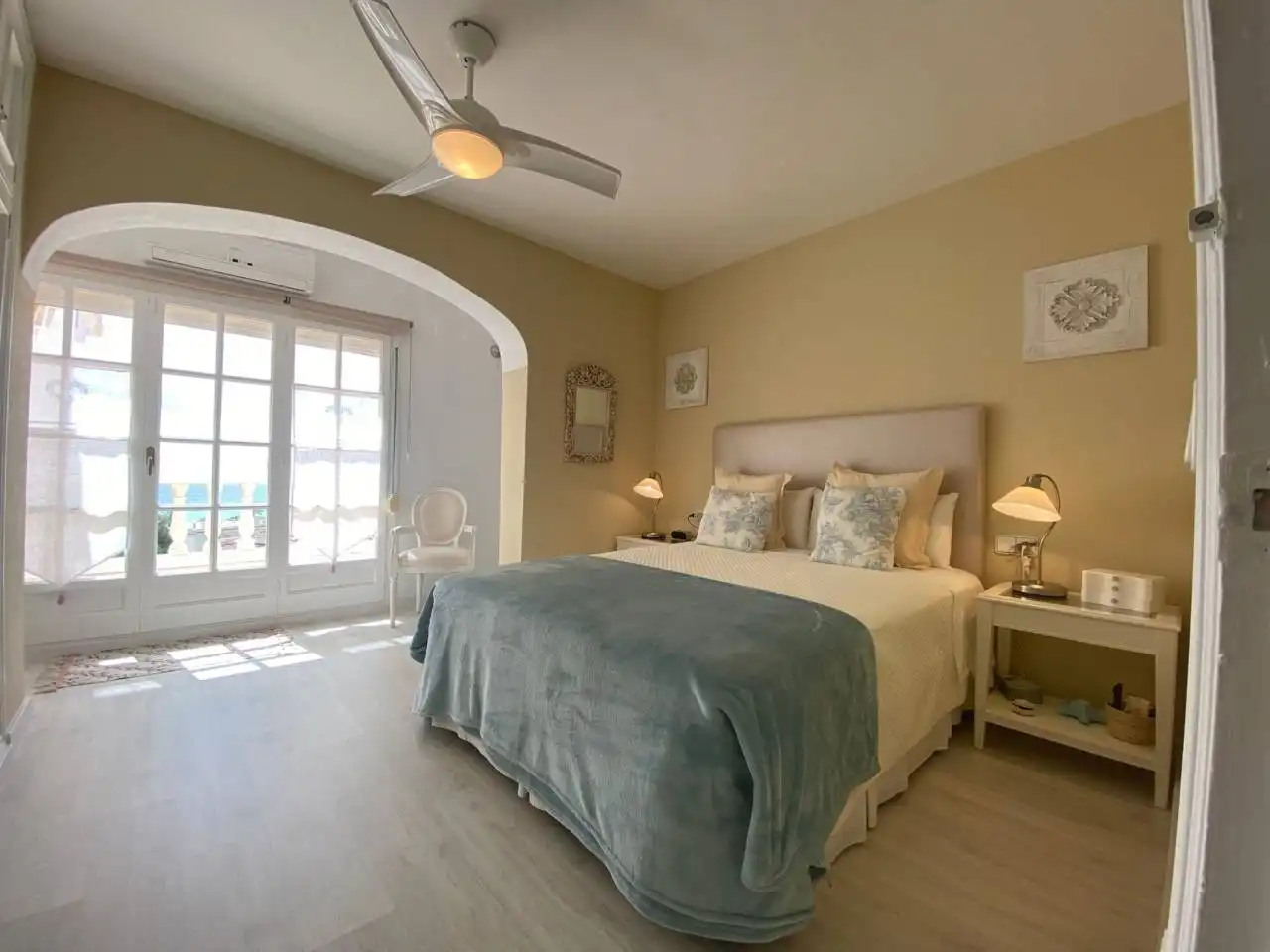 Habitación de Casa adosada en venta en Mont-roig del Camp con Aire acondicionado, Parquet y Terraza