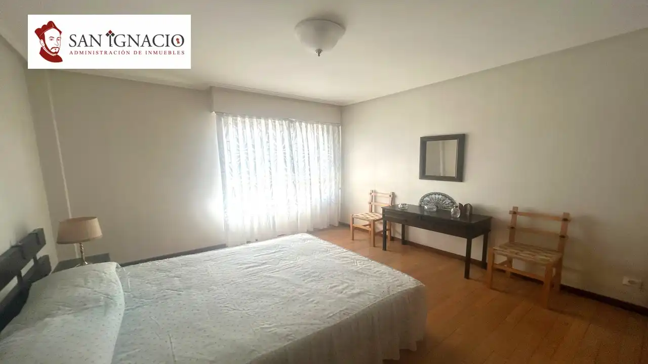 Habitación de Piso en venta en Villarcayo de Merindad de Castilla la Vieja con Amueblado y Balcón