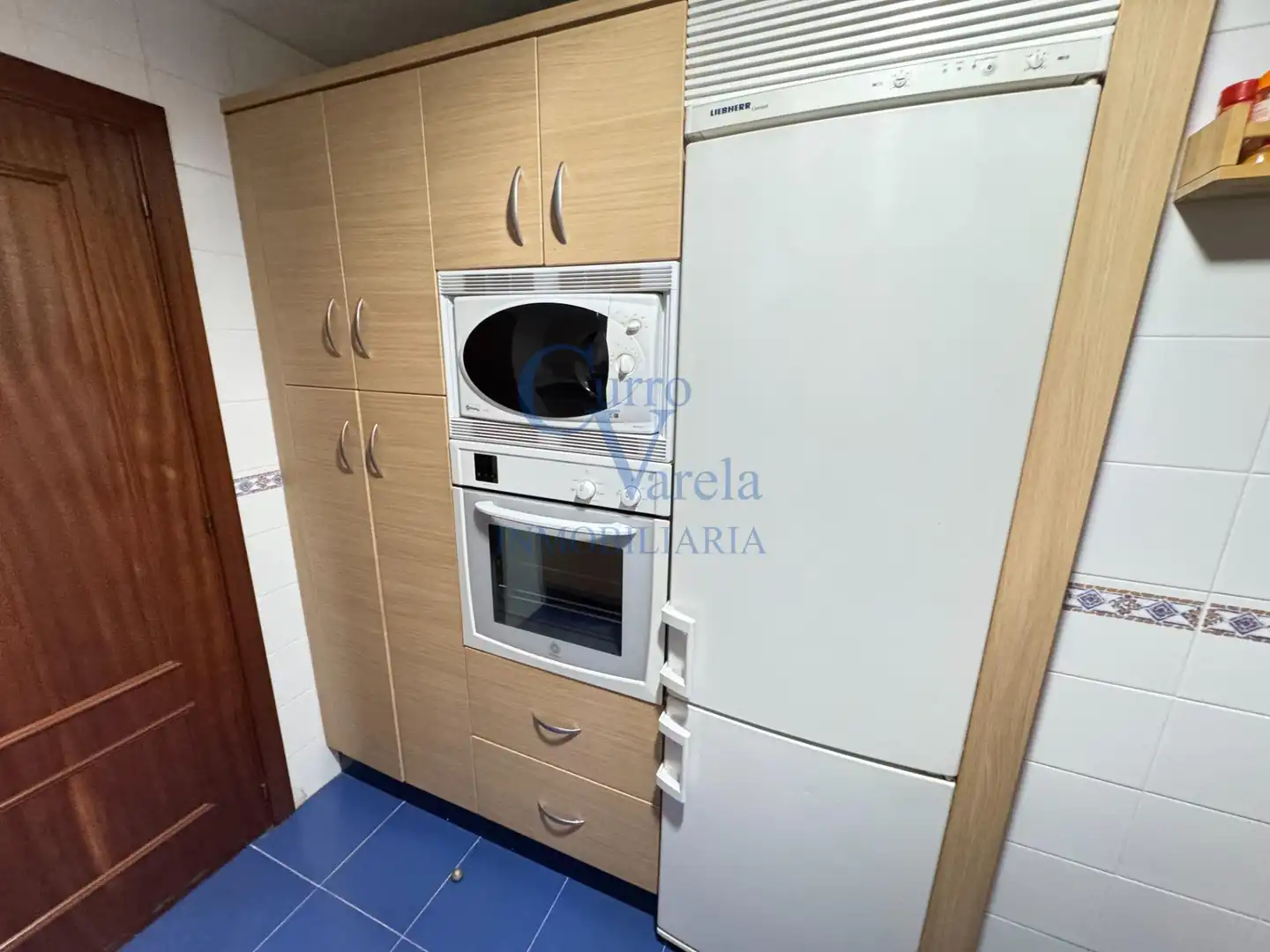 Kitchen of Flat for sale in Dos Hermanas  with Air Conditioner, Heating and Furnished