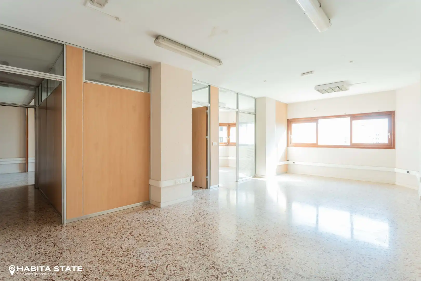 Oficina de alquiler en Almería