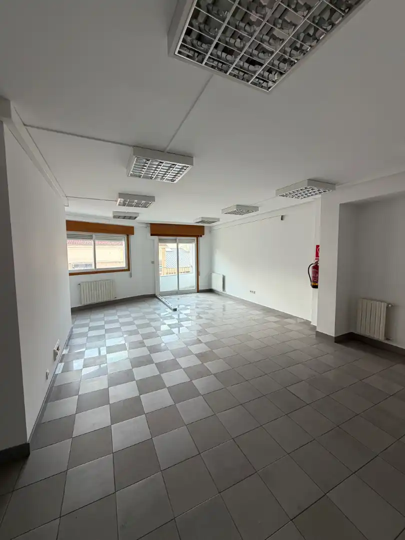 Oficina amb terrassa de lloguer a Centro