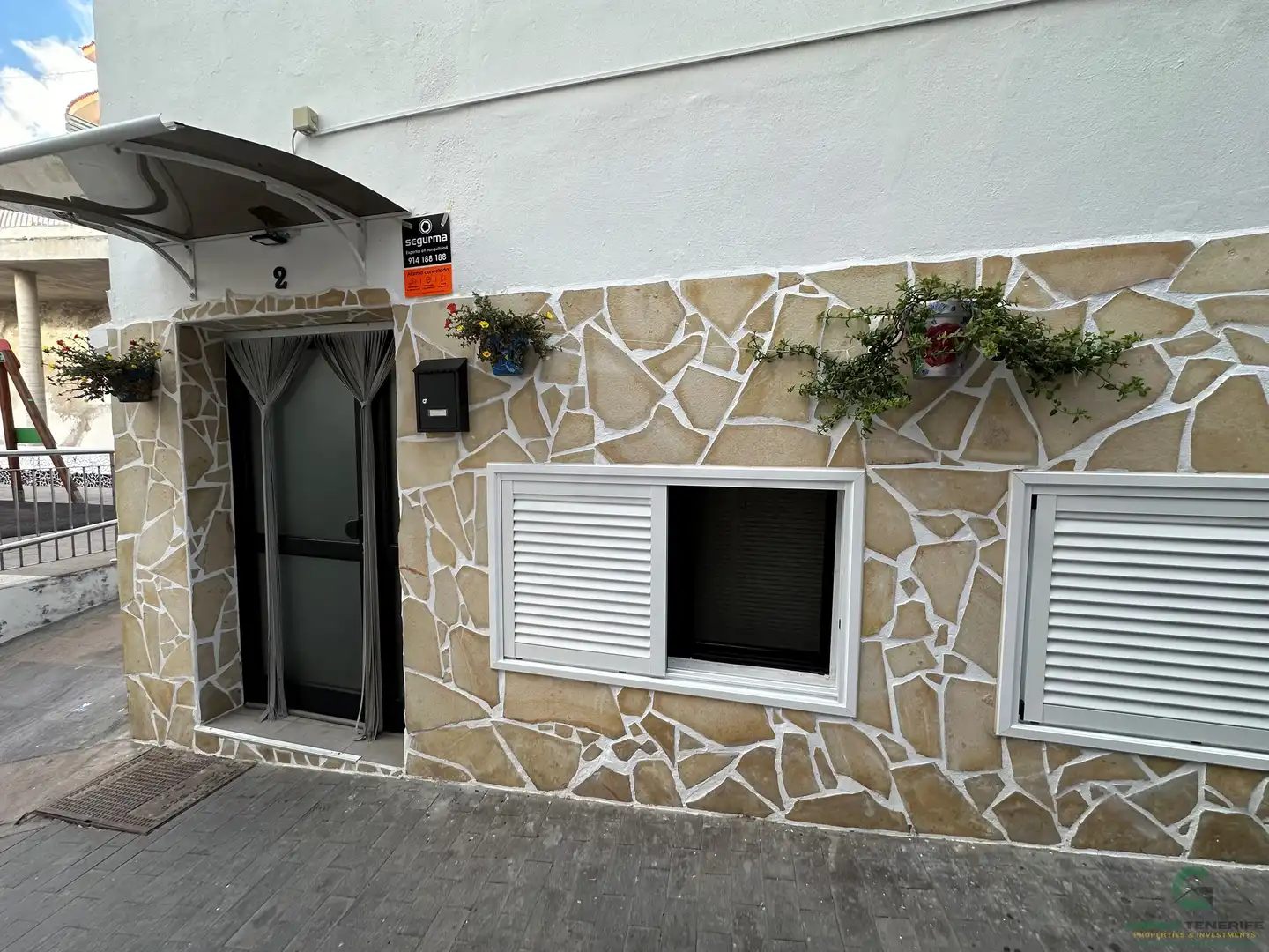 Vista exterior de Edificio en venta en Santiago del Teide