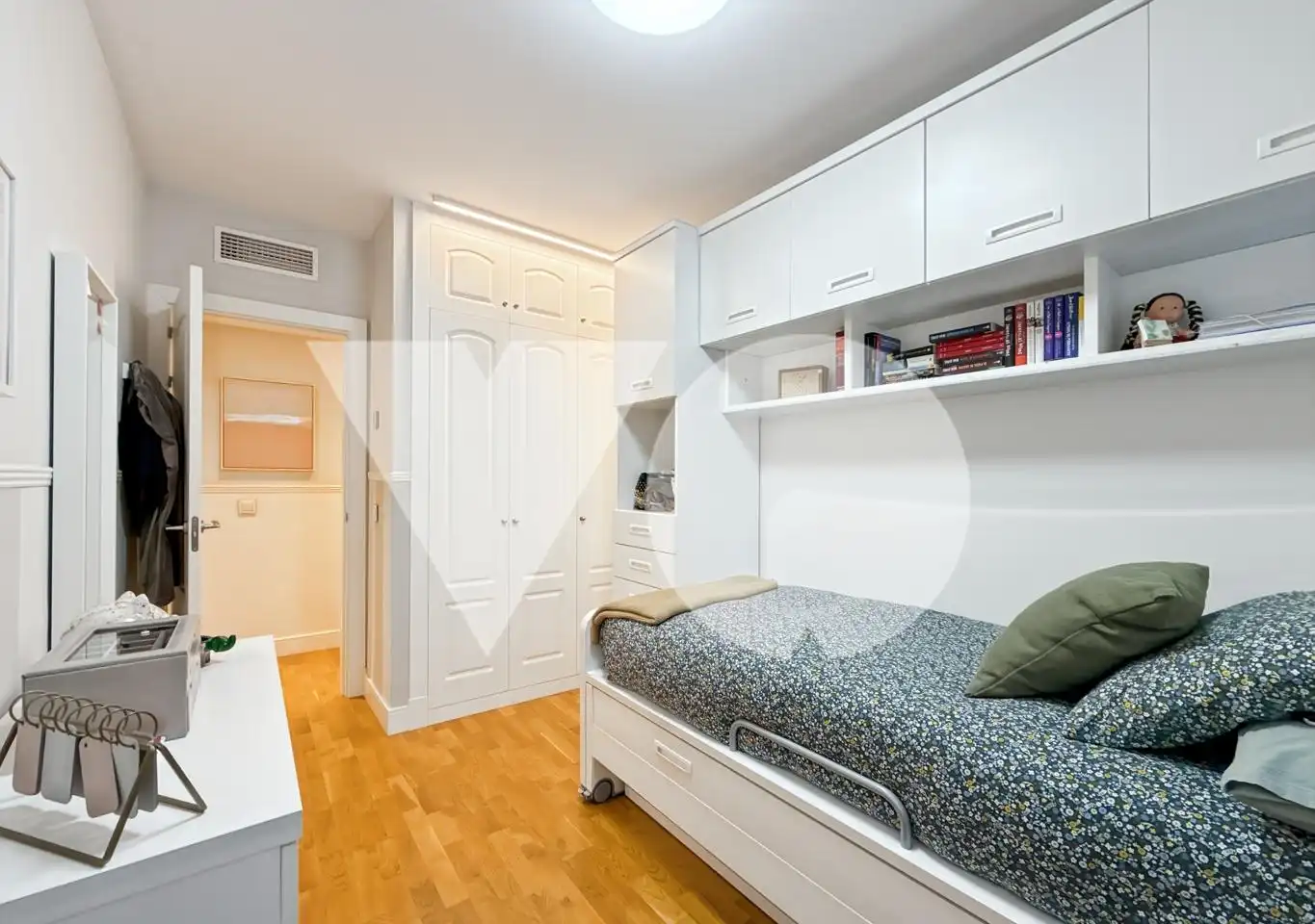 Schlafzimmer von Wohnung zum Verkauf in Madrid mit Klimaanlage und Möbliert