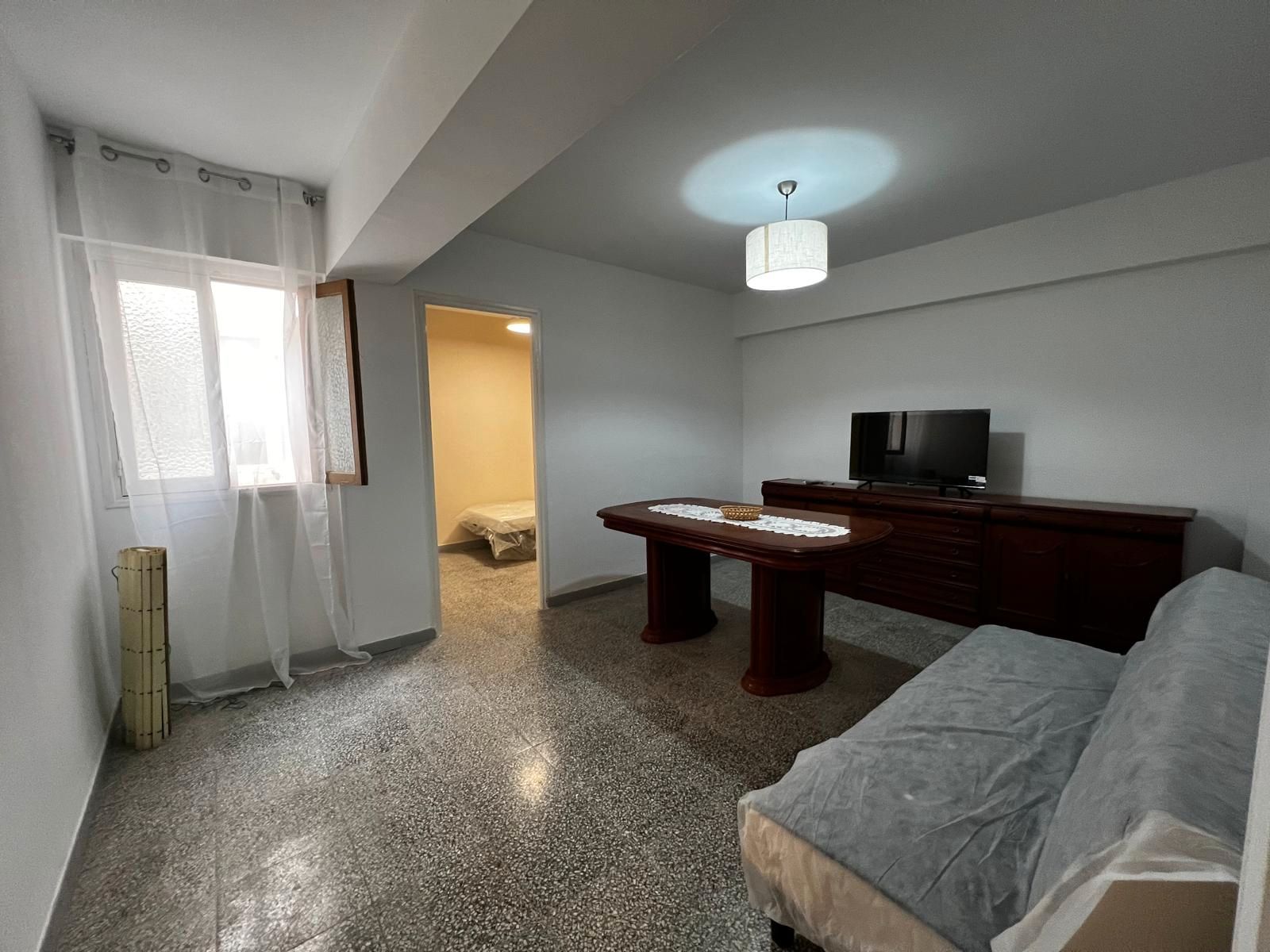 Sala de estar de Piso en venta en  Almería Capital