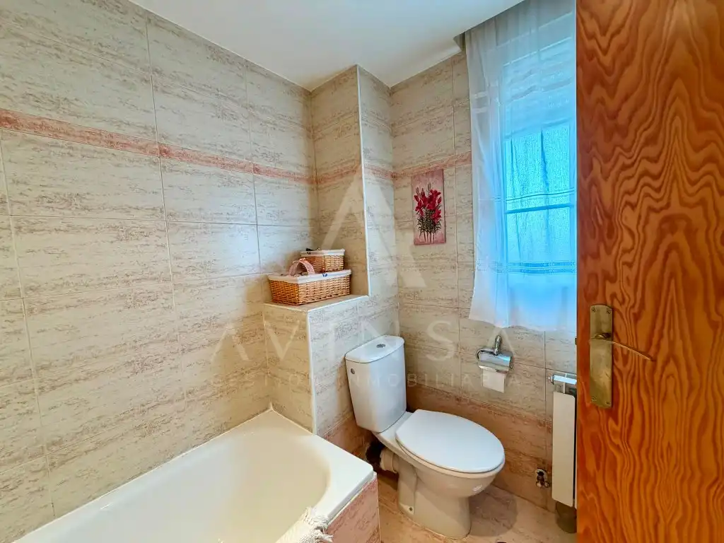 Bany de Casa o xalet en venda en Guadalajara