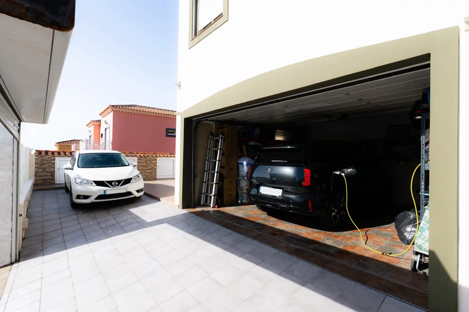Aparcament de Casa adosada en venda en San Cristóbal de la Laguna amb Aire condicionat, Jardí privat i Parquet