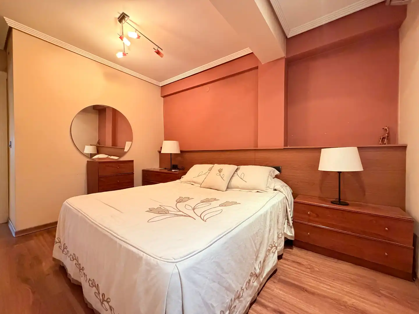 Habitación de Piso en venta en Castellón de la Plana / Castelló de la Plana con Aire acondicionado, Calefacción y Parquet