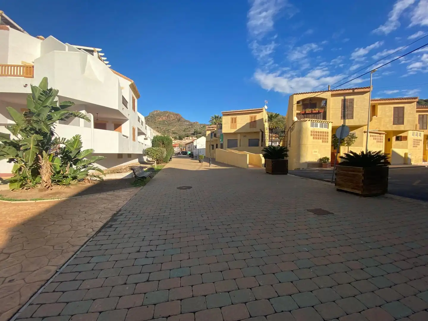 Vista exterior de Local en venta en La Unión con Aire acondicionado y Amueblado