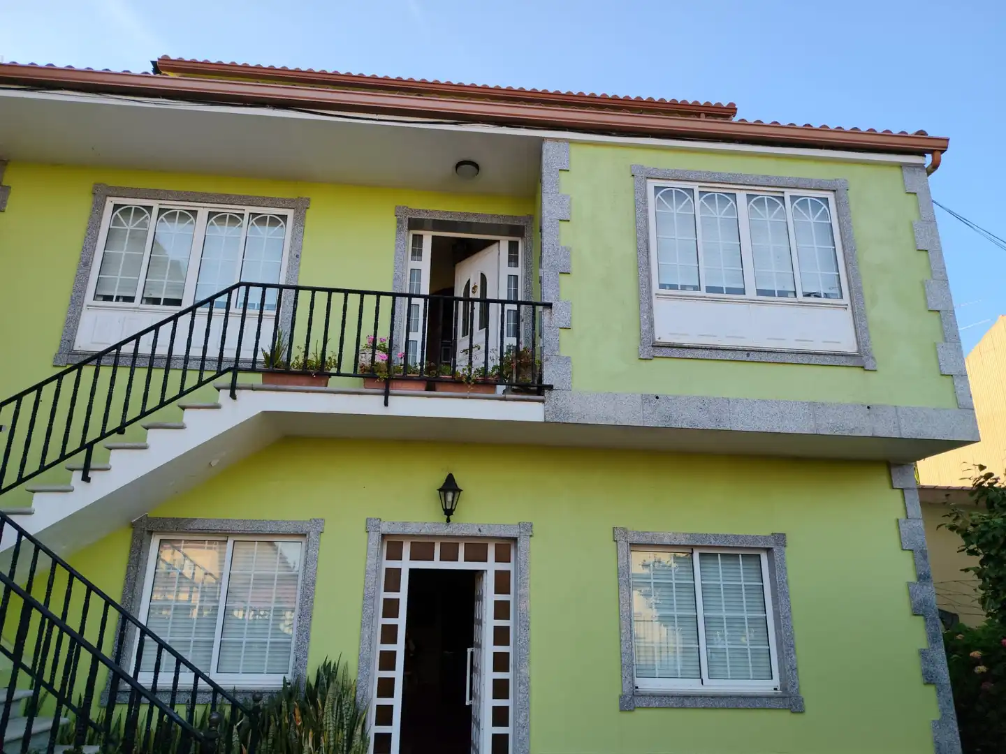 Exterior view of Attic for rent in Ribeira  with Heating, Private garden and Parquet flooring