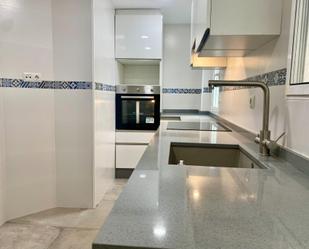 Kitchen of Flat to rent in  Valencia Capital  with Air Conditioner and Balcony