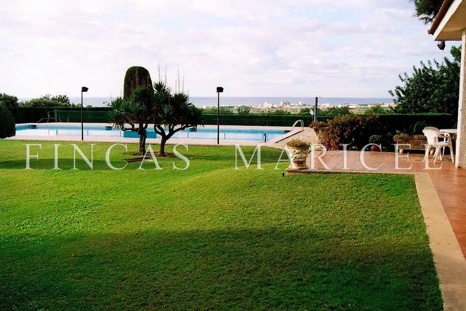 Jardín de Finca rústica en venta en El Vendrell con Calefacción, Jardín privado y Terraza