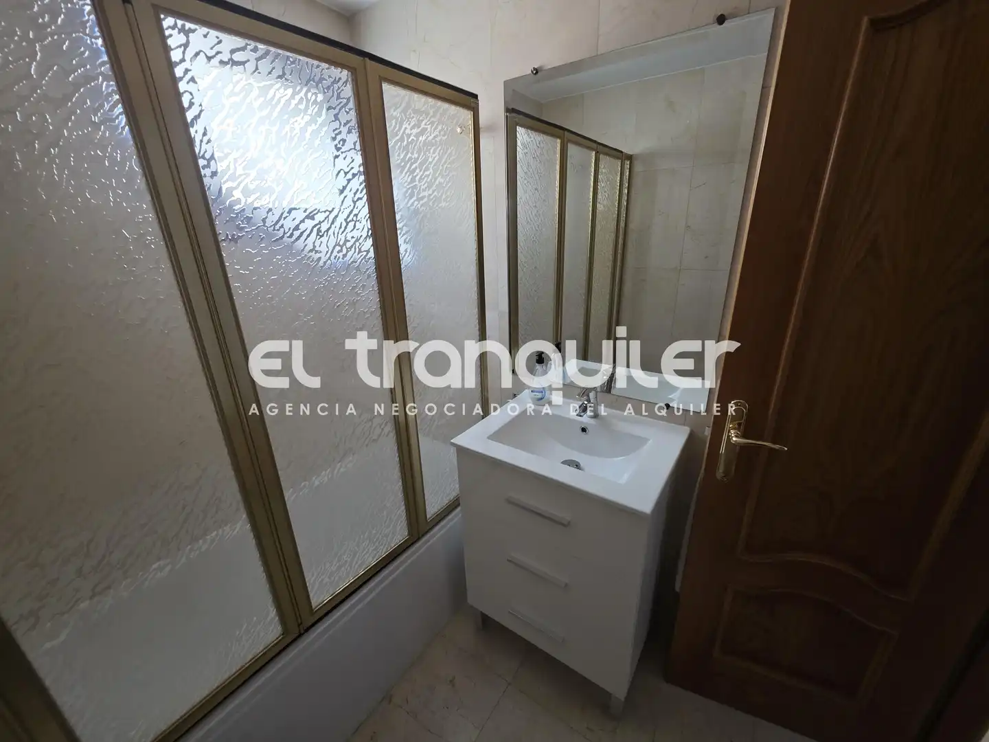 Cuina de Pis de lloguer en Madrid amb Aire condicionat, Parquet i Piscina