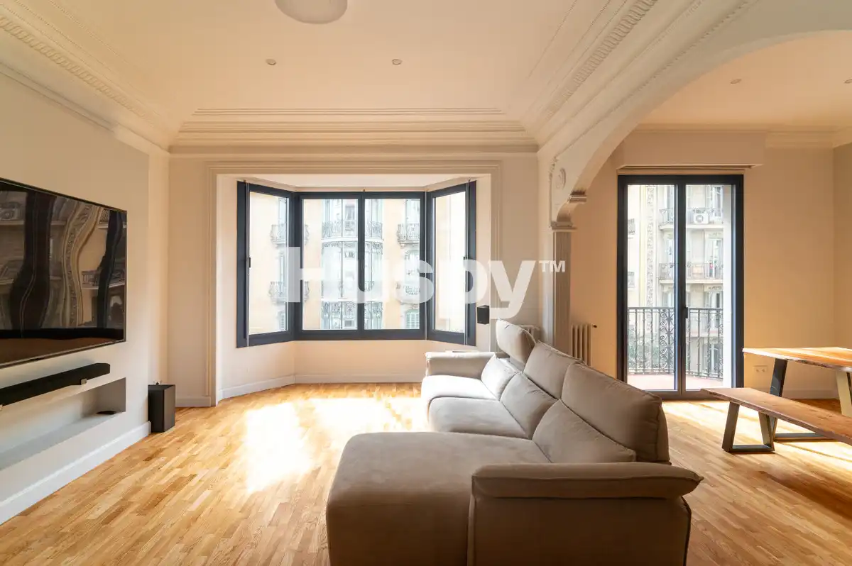 Living room of Flat for rent in Barcelona  with Air Conditioner, Heating and Furnished