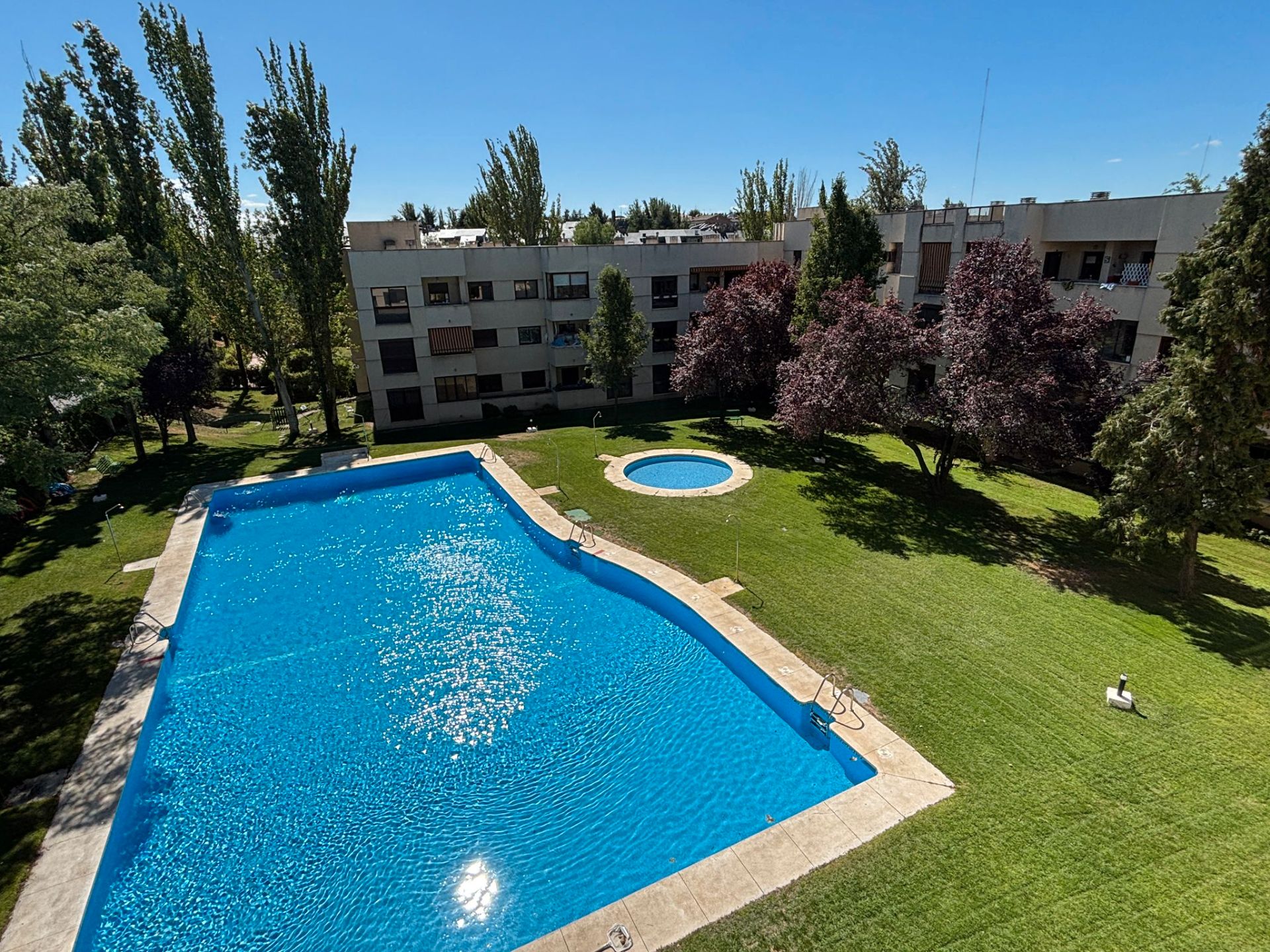 Piscina de Àtic de lloguer en Las Rozas de Madrid amb Calefacció, Terrassa i Forn