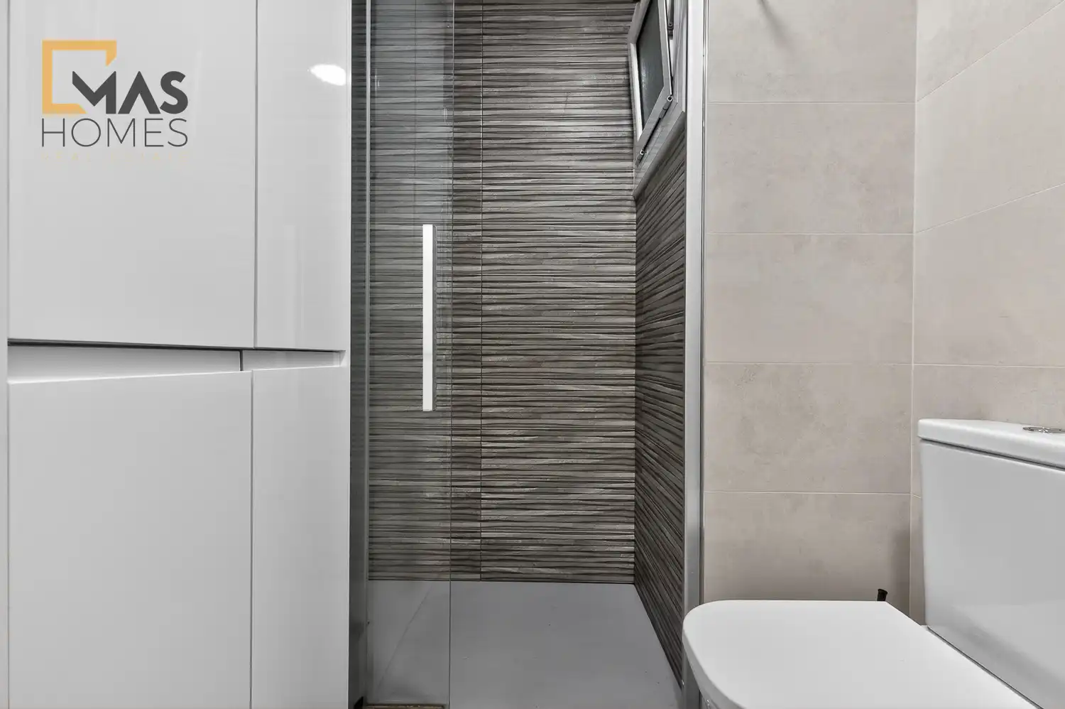 Badezimmer von Wohnung zum Verkauf in Sabadell mit Klimaanlage, Heizung und Terrasse