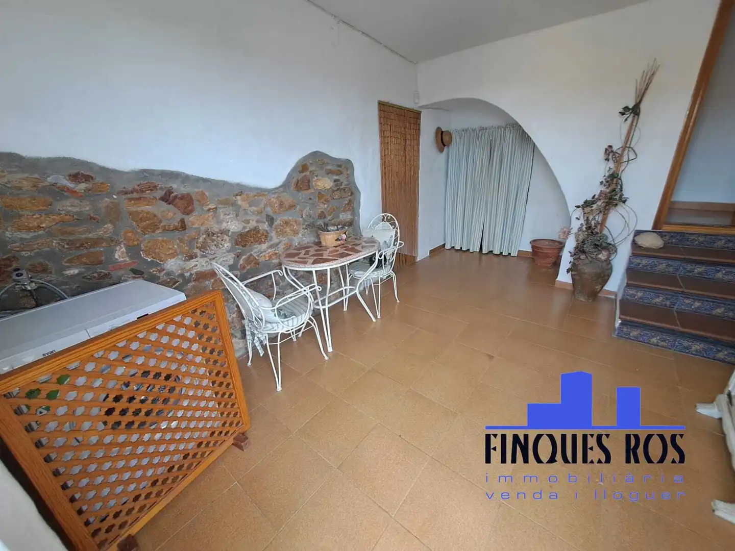 Casa adosada en venta en Traiguera con Terraza, Trastero y Amueblado