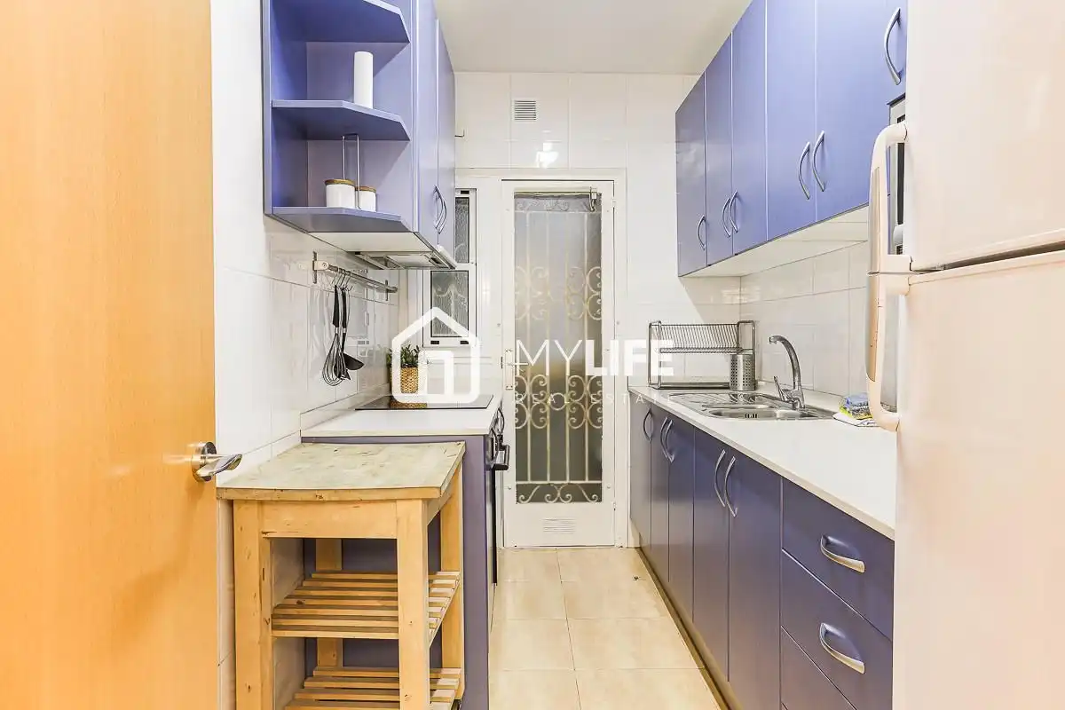 Cuina de Apartament en venda en Barcelona amb Aire condicionat, Calefacció i Parquet
