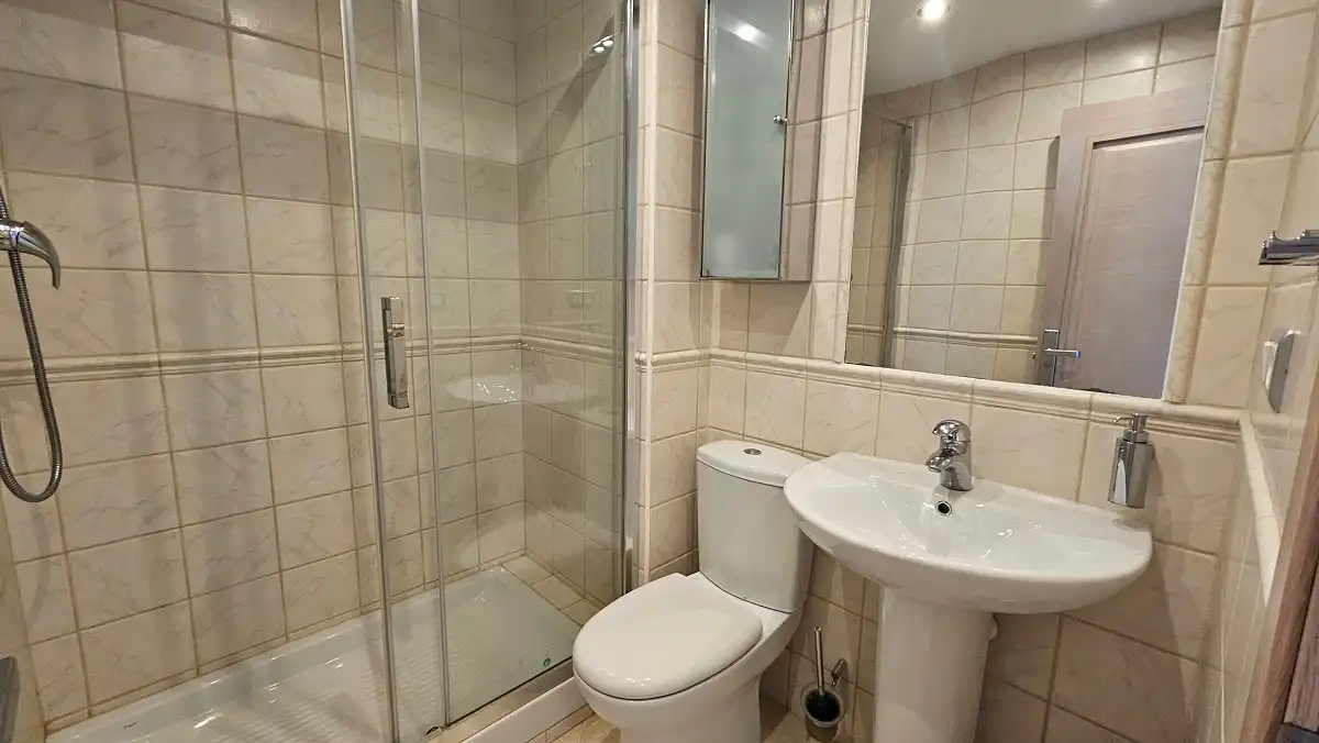 Baño de Apartamento en venta en Santa Pola con Aire acondicionado y Piscina comunitaria