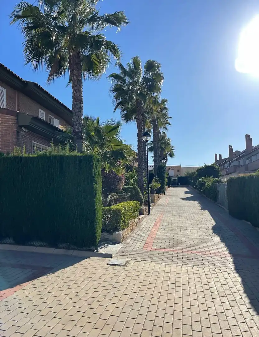 Vista exterior de Casa o xalet en venda en L'Alfàs del Pi amb Aire condicionat, Calefacció i Traster