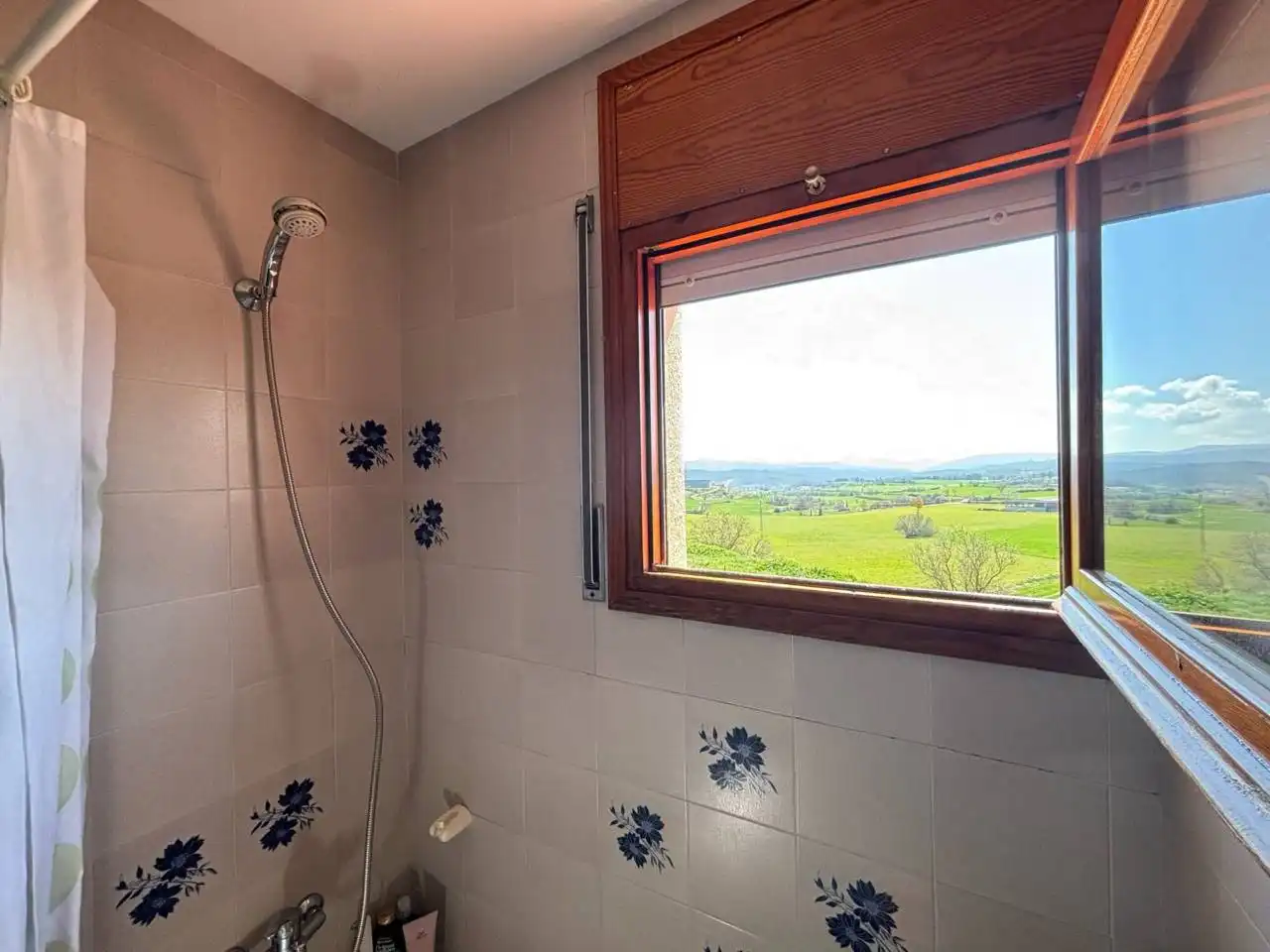 Bany de Casa o xalet en venda en Santa Coloma de Queralt amb Calefacció, Jardí privat i Terrassa