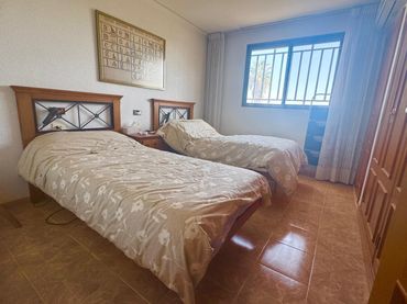House for sale in Carrer València 17