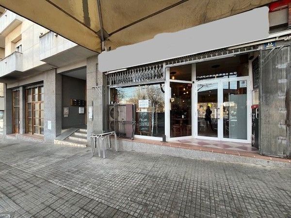 Local en traspaso en Sant Cugat del Vallès con Aire acondicionado, Calefacción y Amueblado