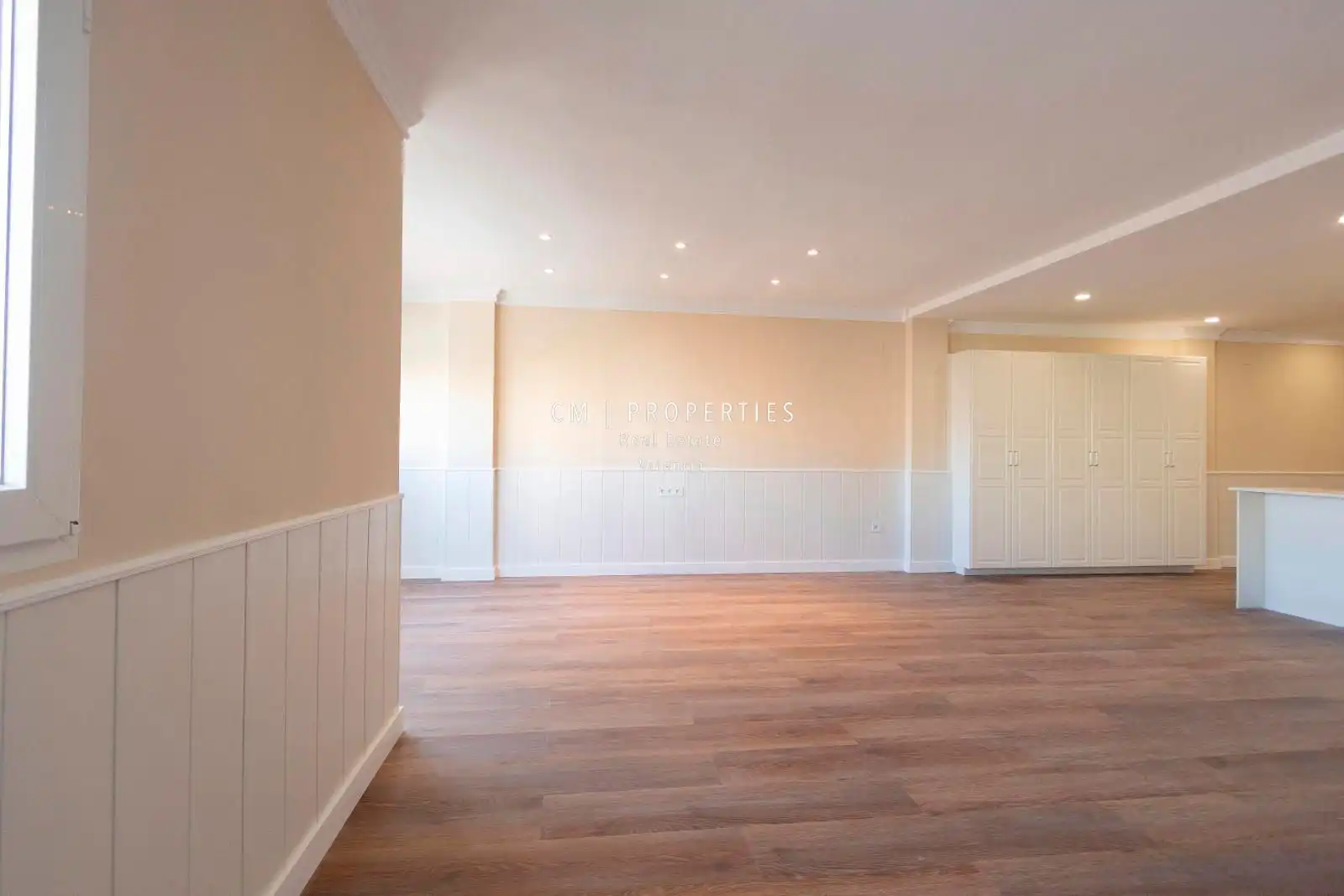 Piso en venta en Valencia con Aire acondicionado, Calefacción y Parquet