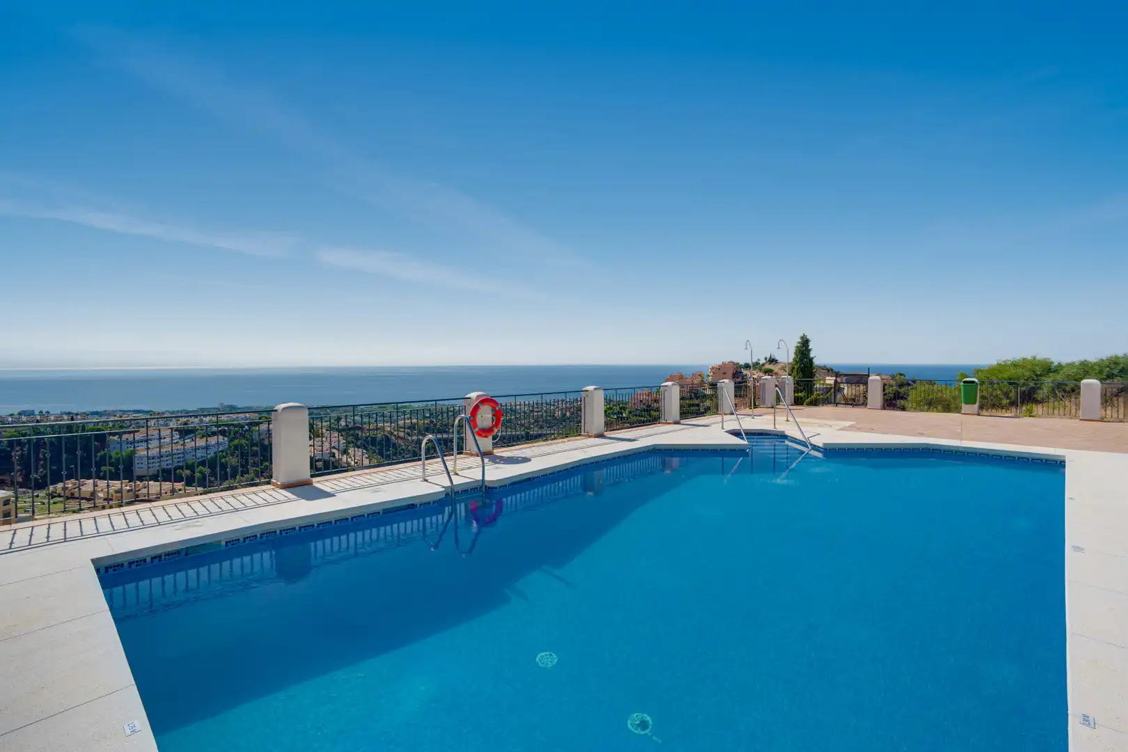 Ático con piscina en venta en Calahonda, imagen 3