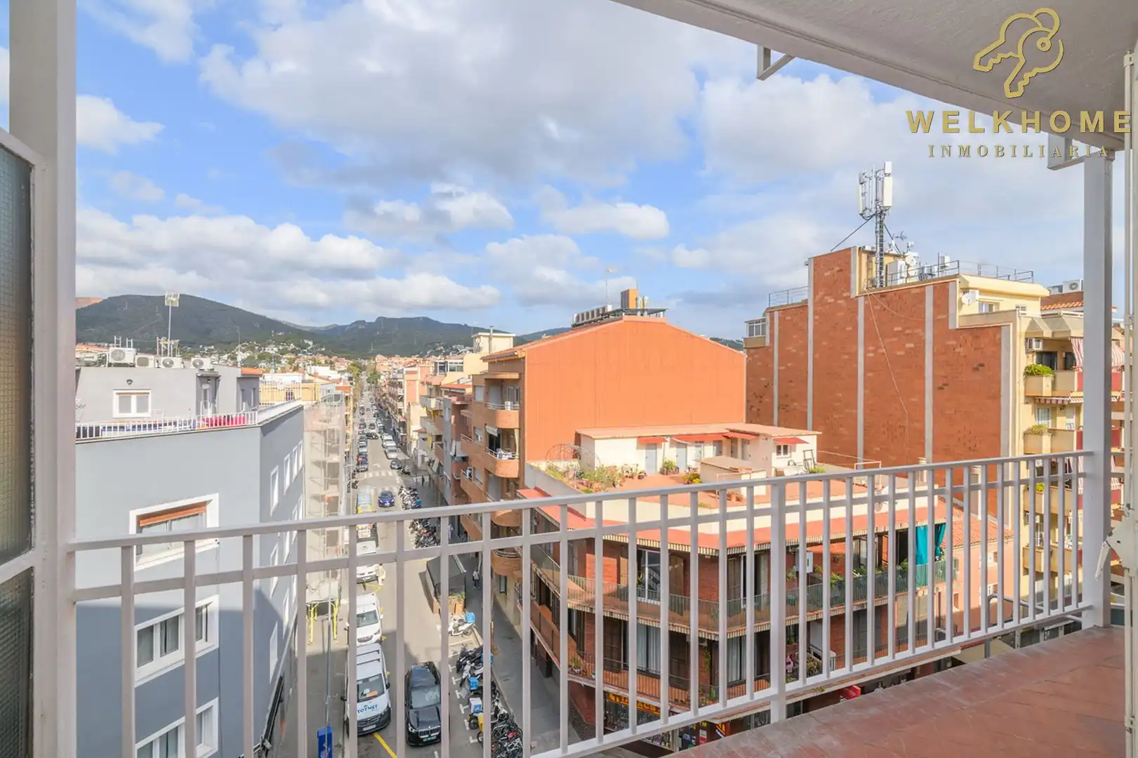 Vista exterior de Pis en venda en Castelldefels amb Aire condicionat i Terrassa