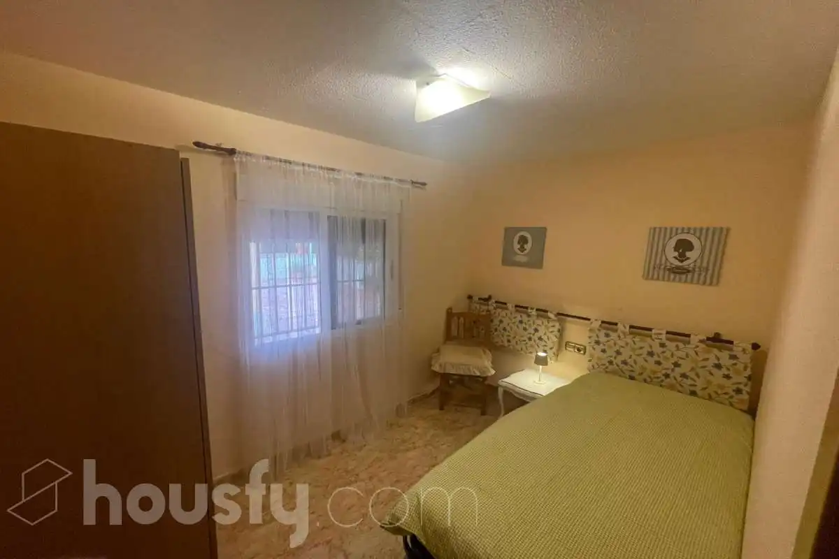 Habitación de Casa o chalet de alquiler en Mogente / Moixent con Trastero y Amueblado