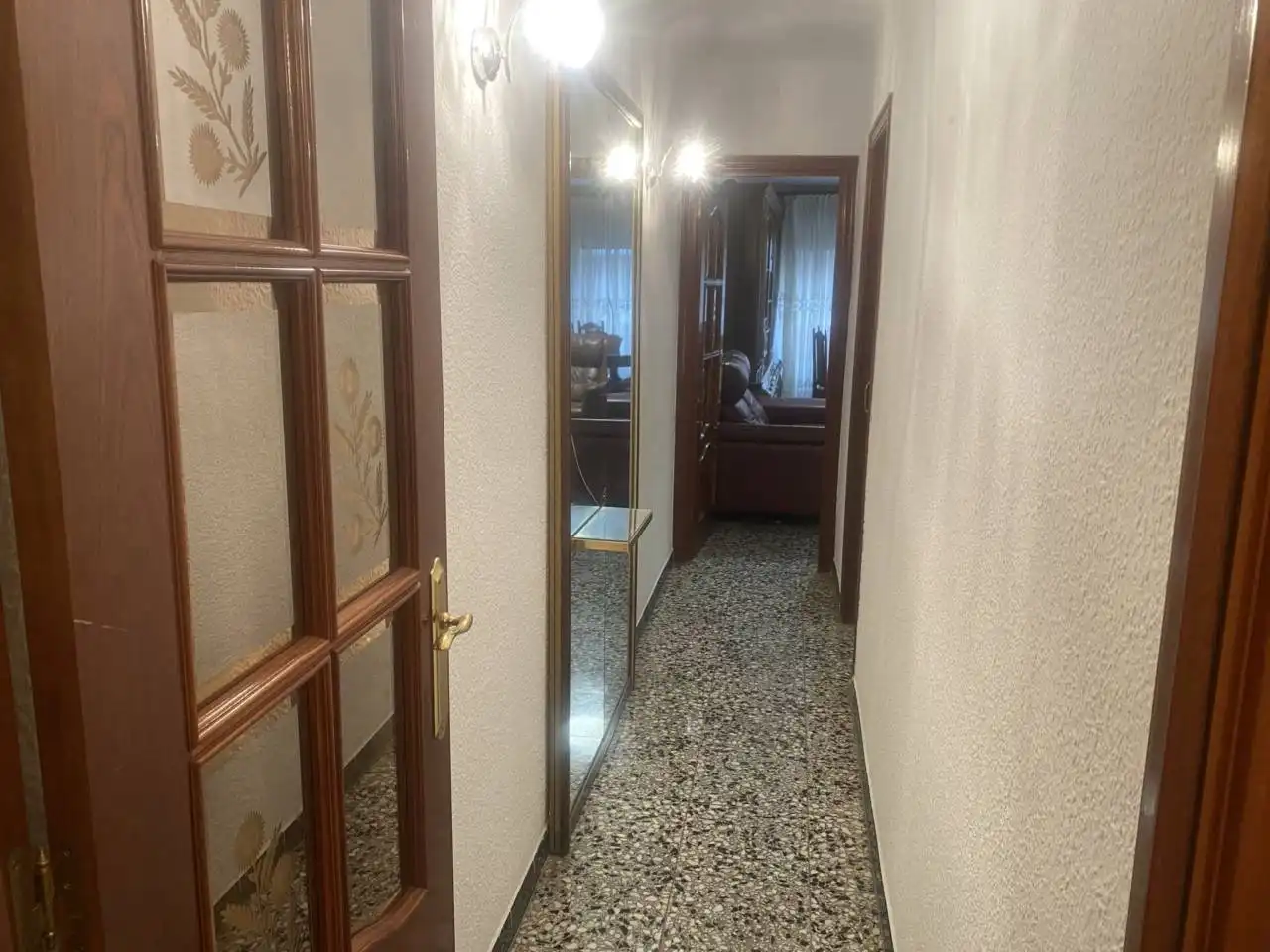 Piso en venta en Cornellà de Llobregat con Balcón