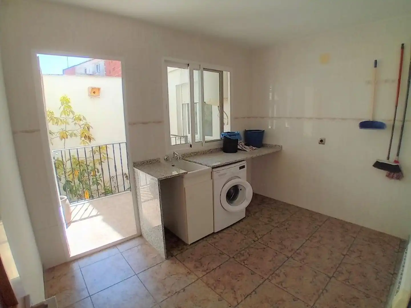 Cuina de Finca rústica en venda en La Pobla del Duc amb Aire condicionat, Calefacció i Terrassa