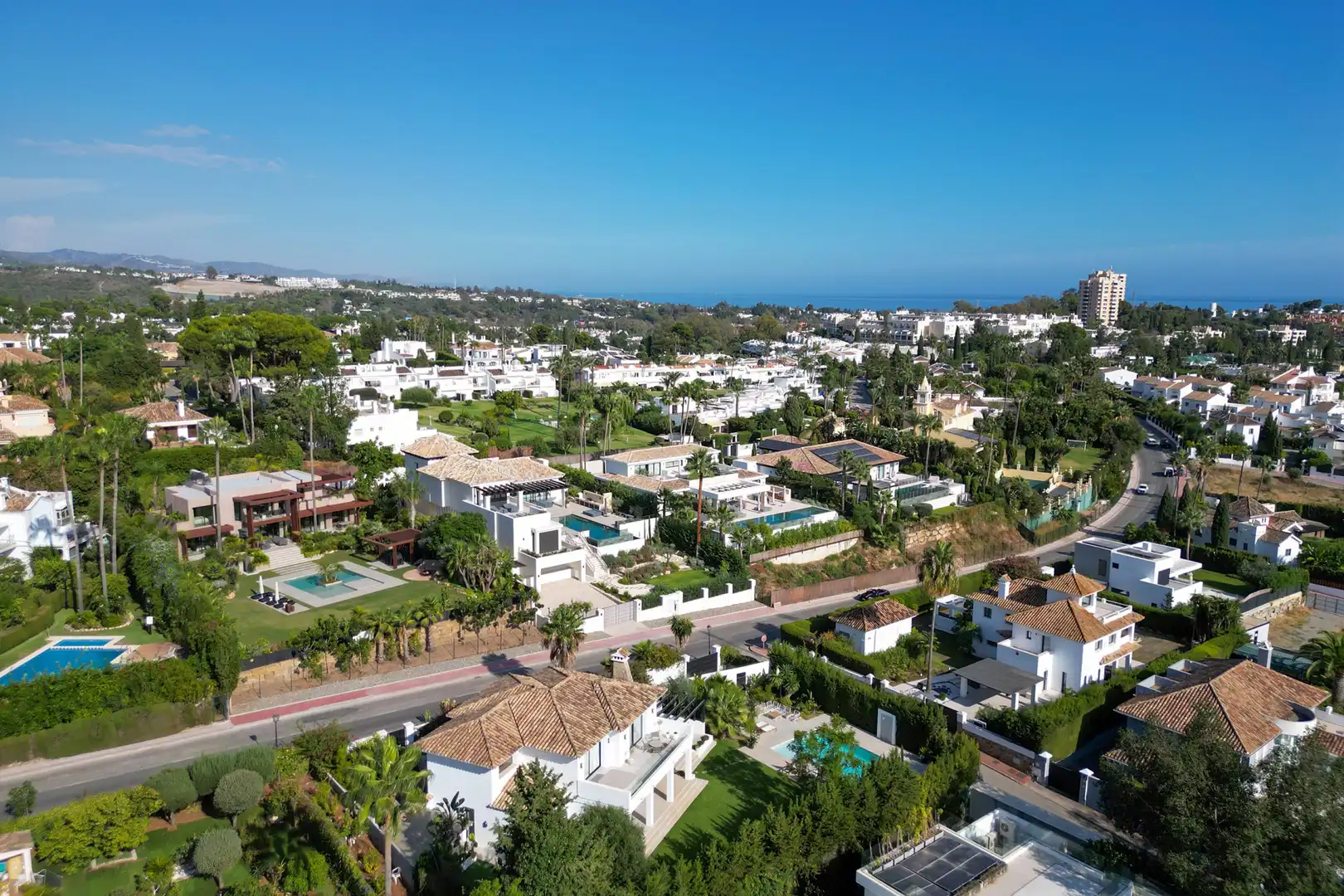Vista exterior de Casa o chalet en venta en Marbella con Aire acondicionado, Jardín privado y Terraza