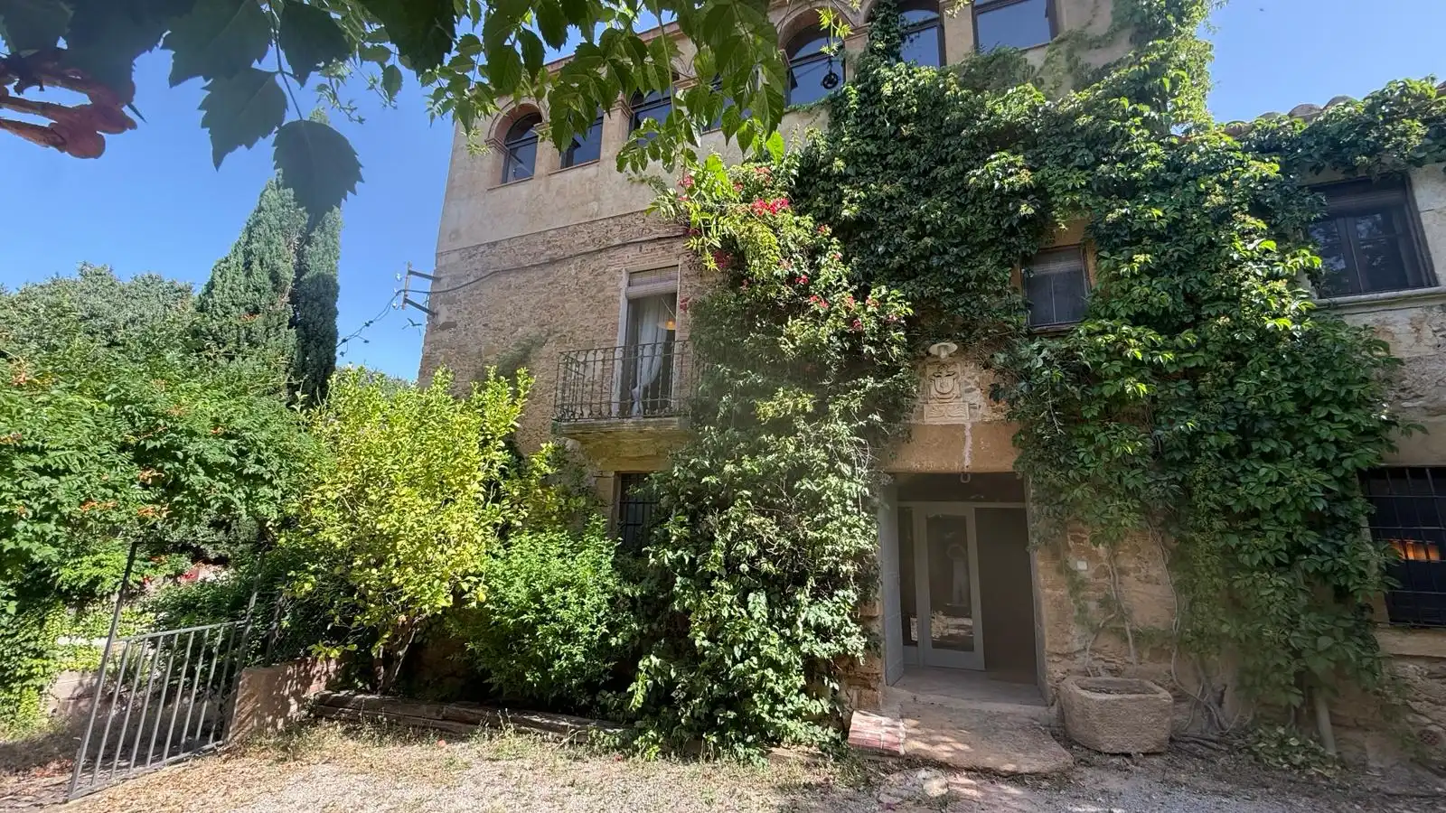 Maison rustique avec terrasse à vendre à Forallac, imagen 3