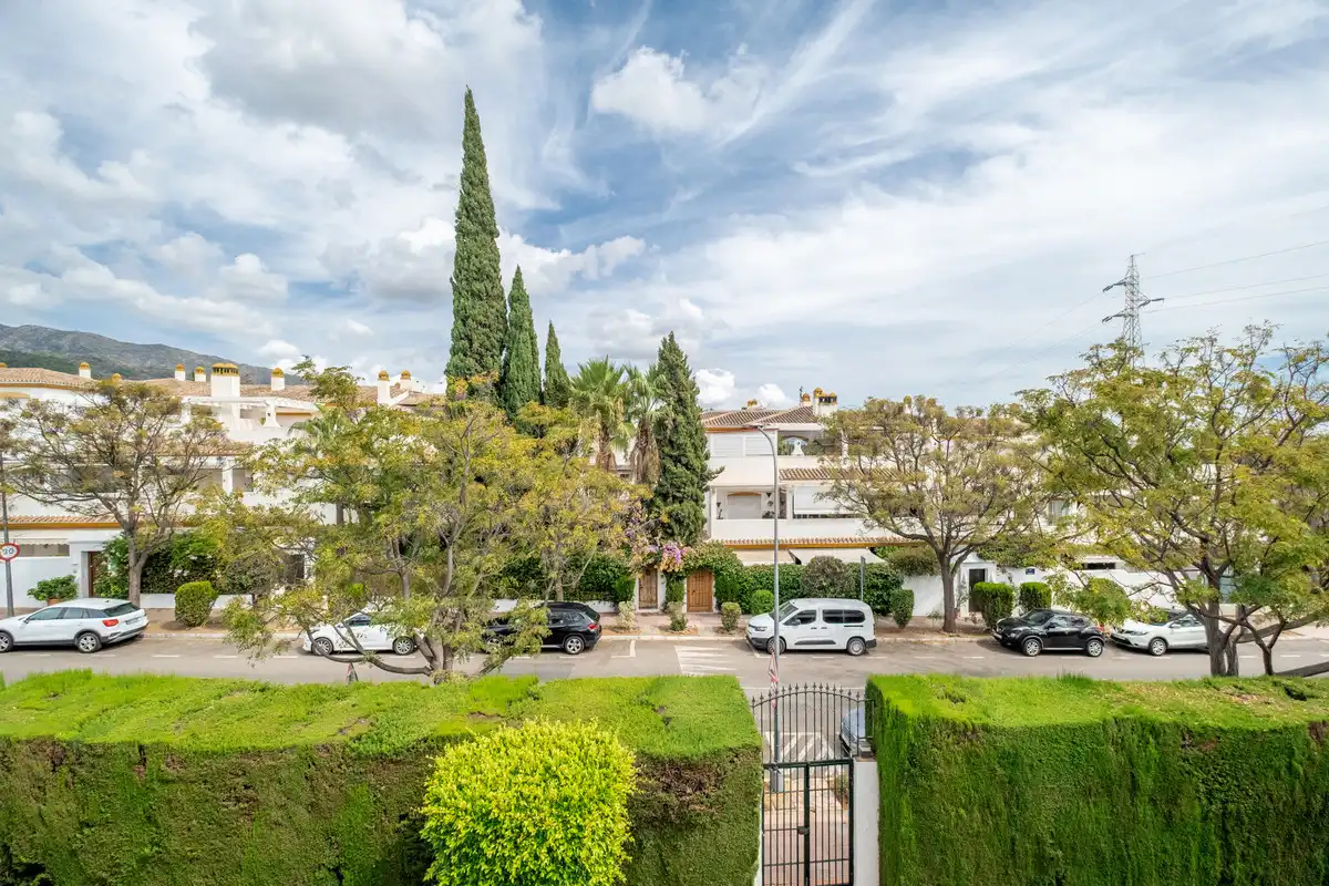 Vista exterior de Piso en venta en Marbella con Aire acondicionado y Terraza