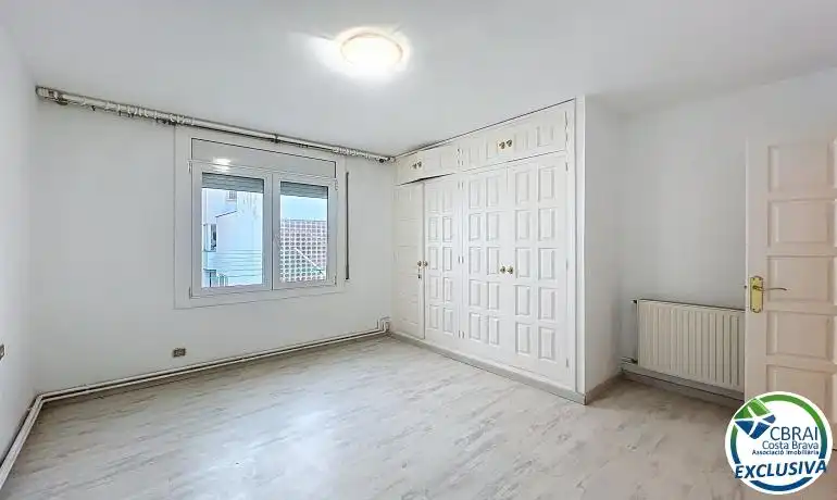 Dormitori de Apartament en venda en Roses amb Calefacció