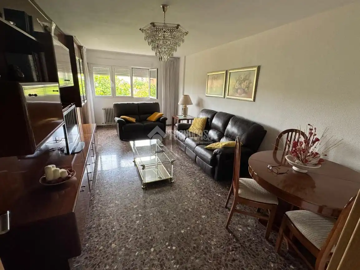 Sala de estar de Piso de alquiler en Zaragoza con Calefacción y Amueblado